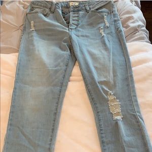 NWT Light wash jeans by Easel